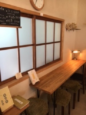 カガラカンの店内にあるカフェスペース